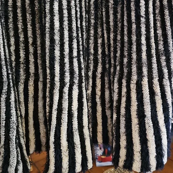 Chico's Sweater Shrug Cardigan Tan And Black - Picture 6 of 7